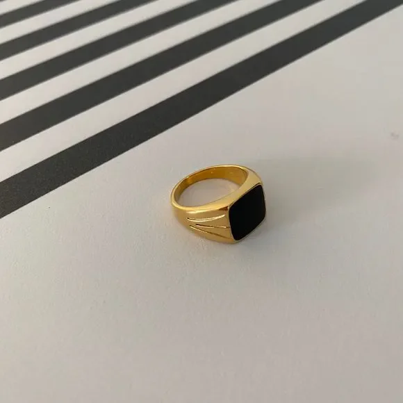 18K Gold Plated Statement Unisex Black Spinel Signet Ring - Picture 4 of 6